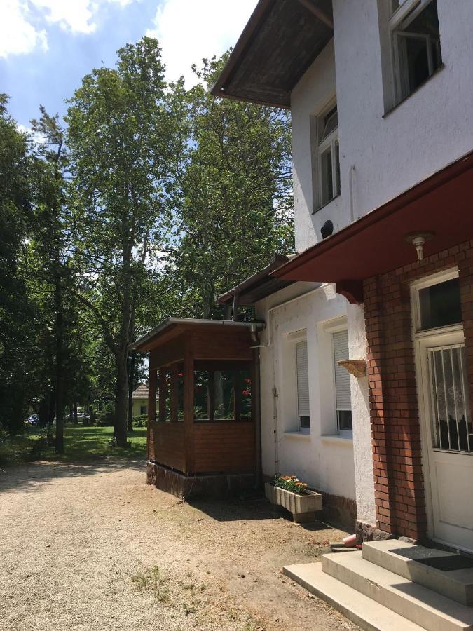 Honvéd n3. apartman Balatonlelle Esterno foto